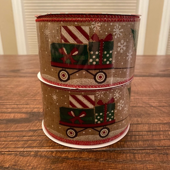 Christmas Farmhouse Red Truck With Christmas Tree Bows & Christmas Ribbon Set - Picture 13 of 16